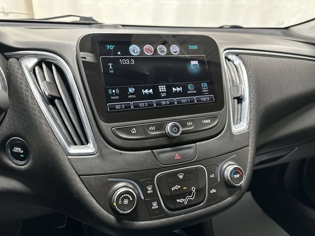 Used 2017 Chevrolet Malibu LT FWD image 11