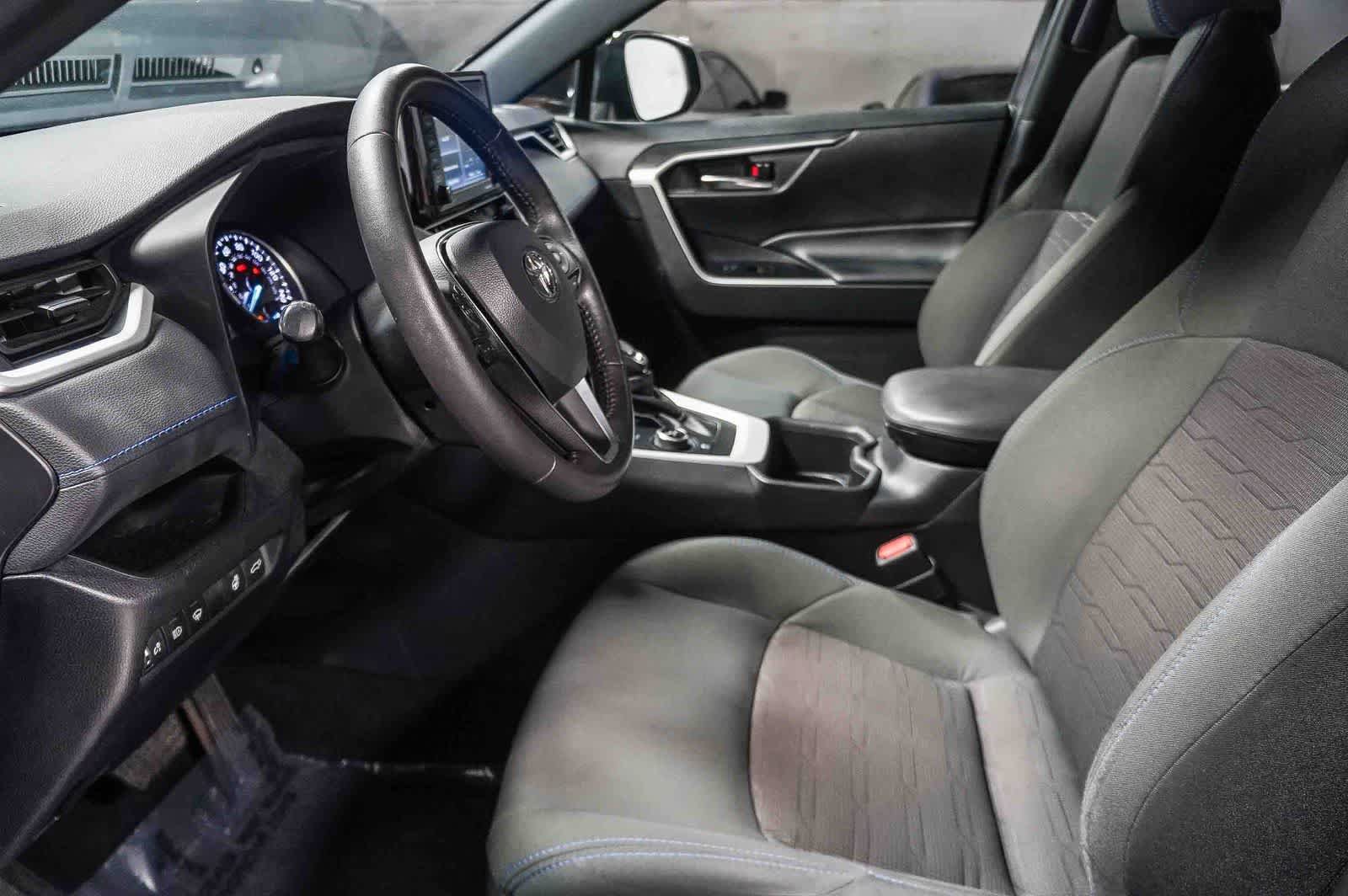 Certified 2022 Toyota RAV4 SE w/ Convenience Package AWD/4WD image 20