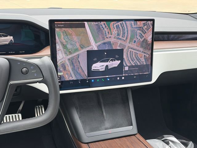 Used 2022 Tesla Model S image 15