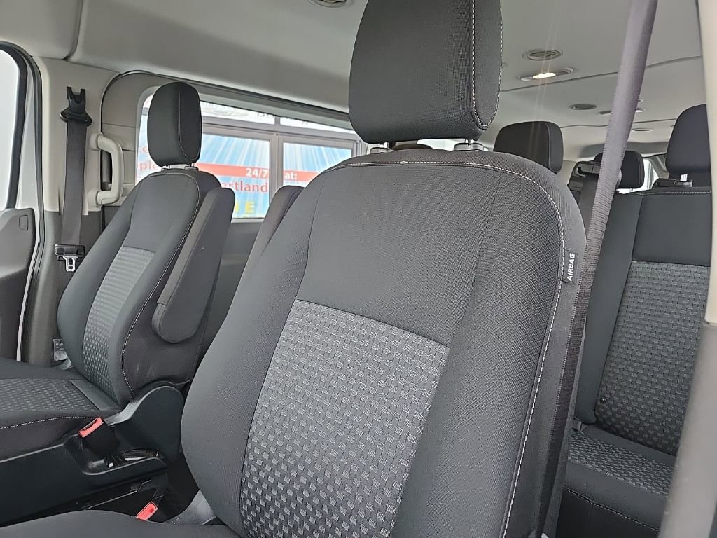 Used 2023 Ford Transit 350 XLT image 33
