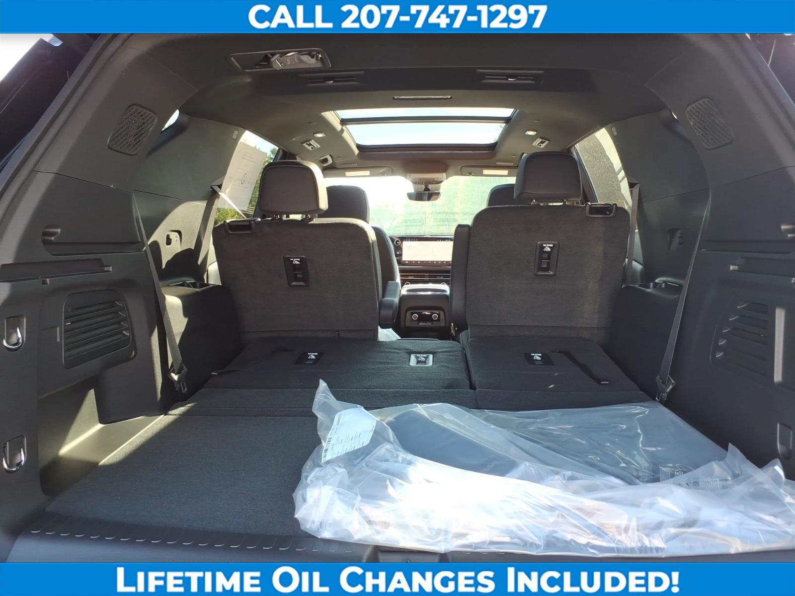New 2027 Chevrolet Traverse Z71 w/ Enhanced Driving Package AWD/4WD image 10