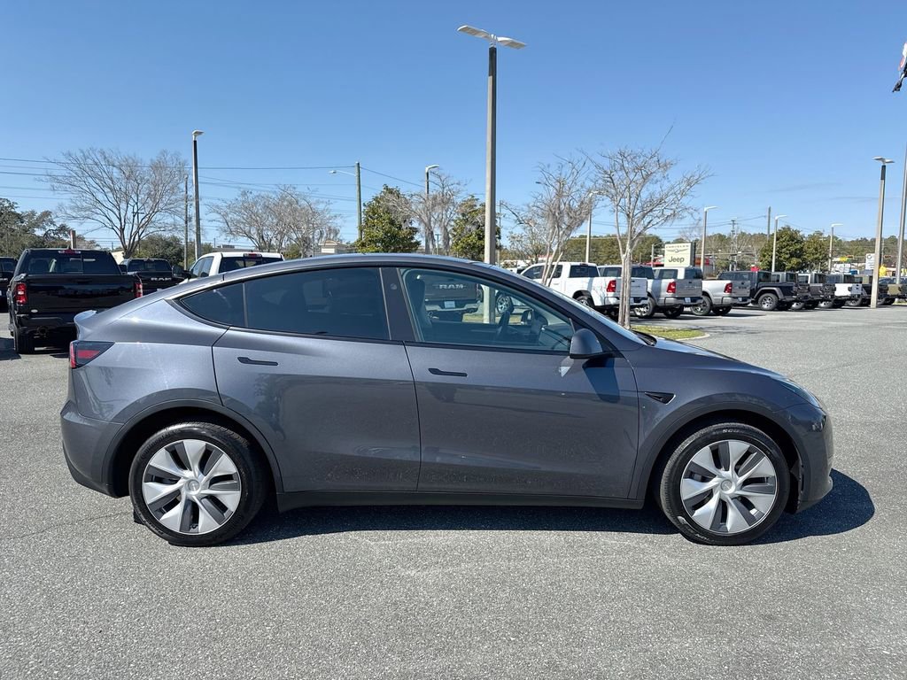Used 2023 Tesla Model Y Long Range image 2