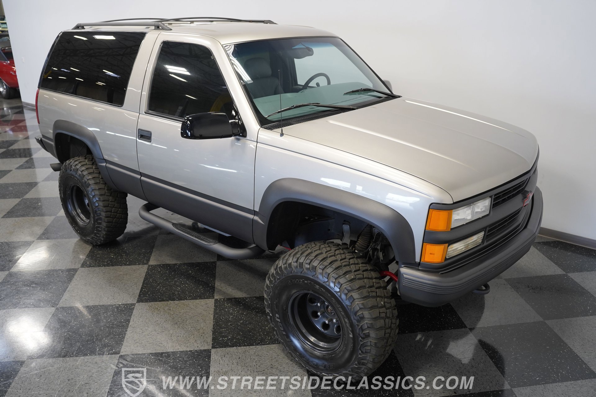 Used 1999 Chevrolet Tahoe 4WD 2-Door w/ Preferred Equipment Group image 24