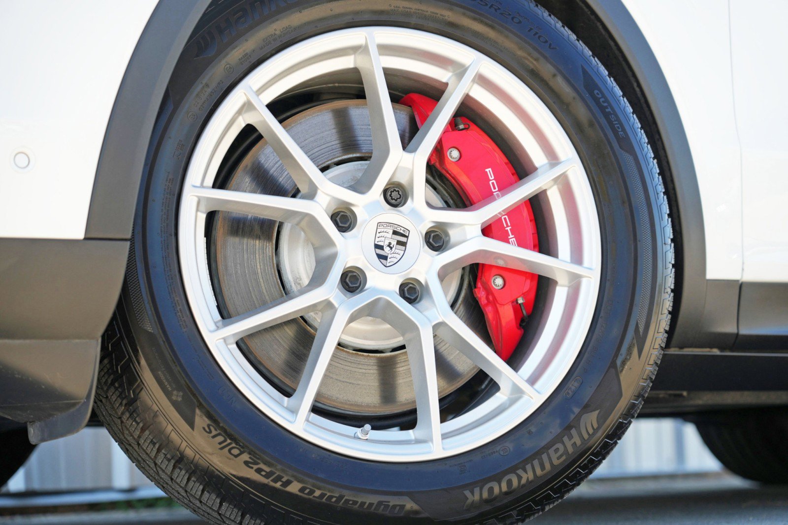 Used 2025 Porsche Cayenne S w/ Premium Package Plus image 61