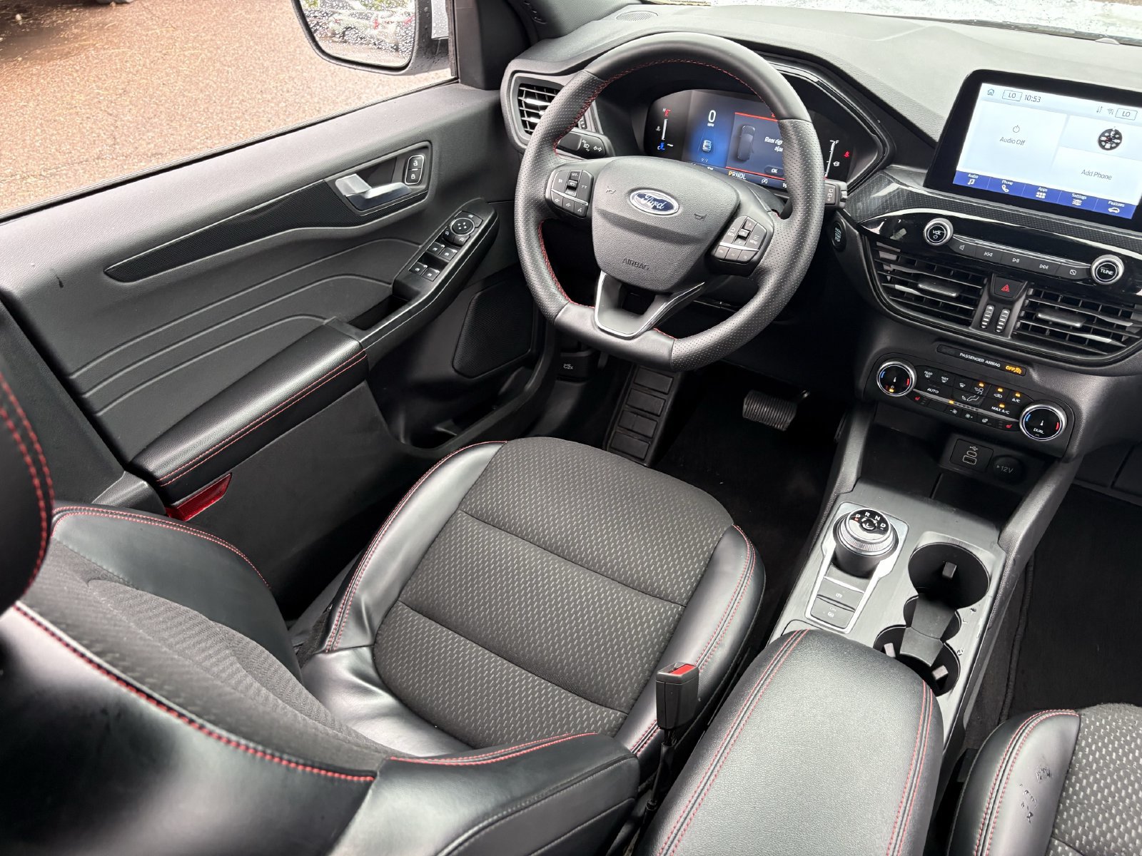 Certified 2025 Ford Escape ST-Line Select AWD/4WD image 19