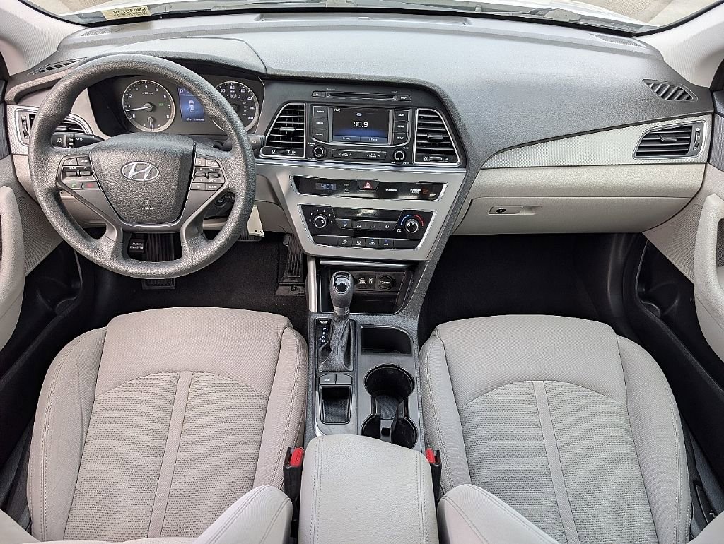 Used 2015 Hyundai Sonata SE w/ Option Group 09 FWD image 22