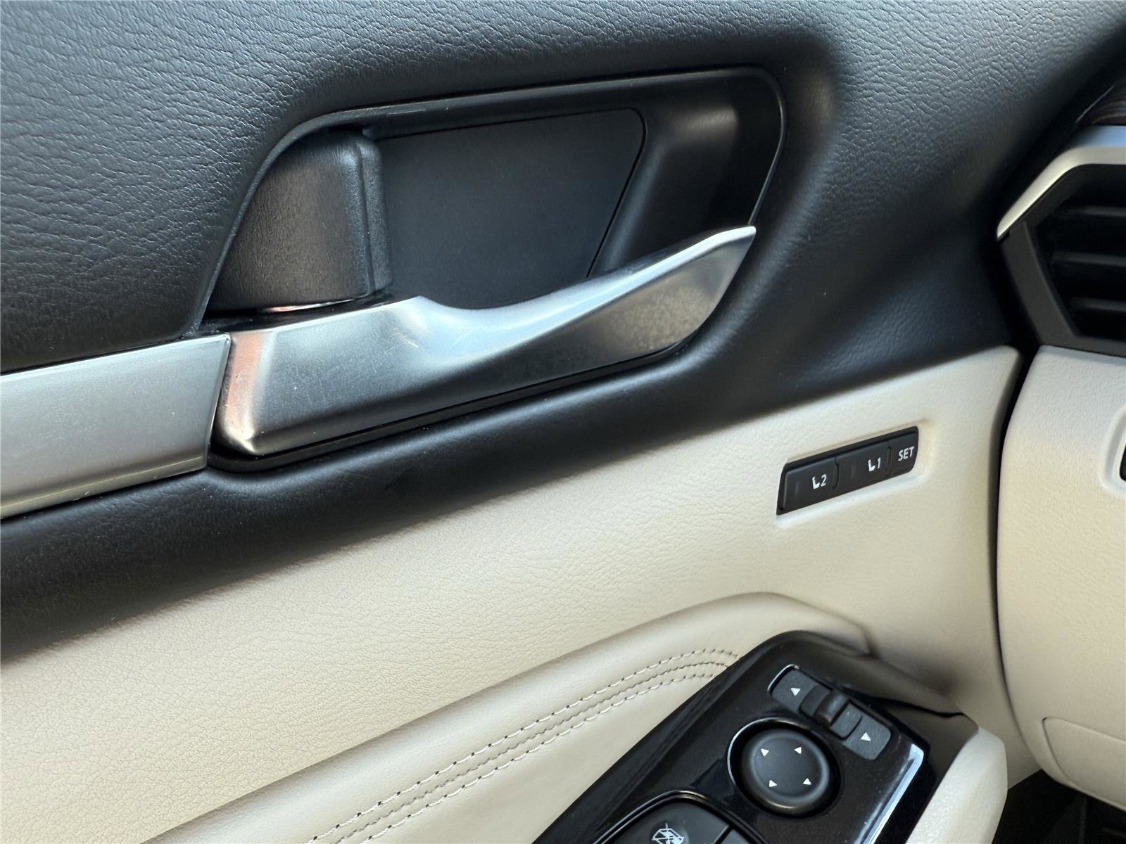 Used 2020 Nissan Altima 2.0 Platinum image 29