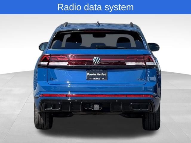 Used 2025 Volkswagen Atlas Cross Sport SEL R-Line AWD/4WD image 7