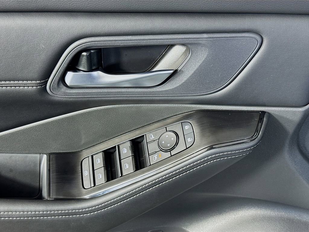 New 2026 Nissan Rogue SV w/ SV Premium Package image 26