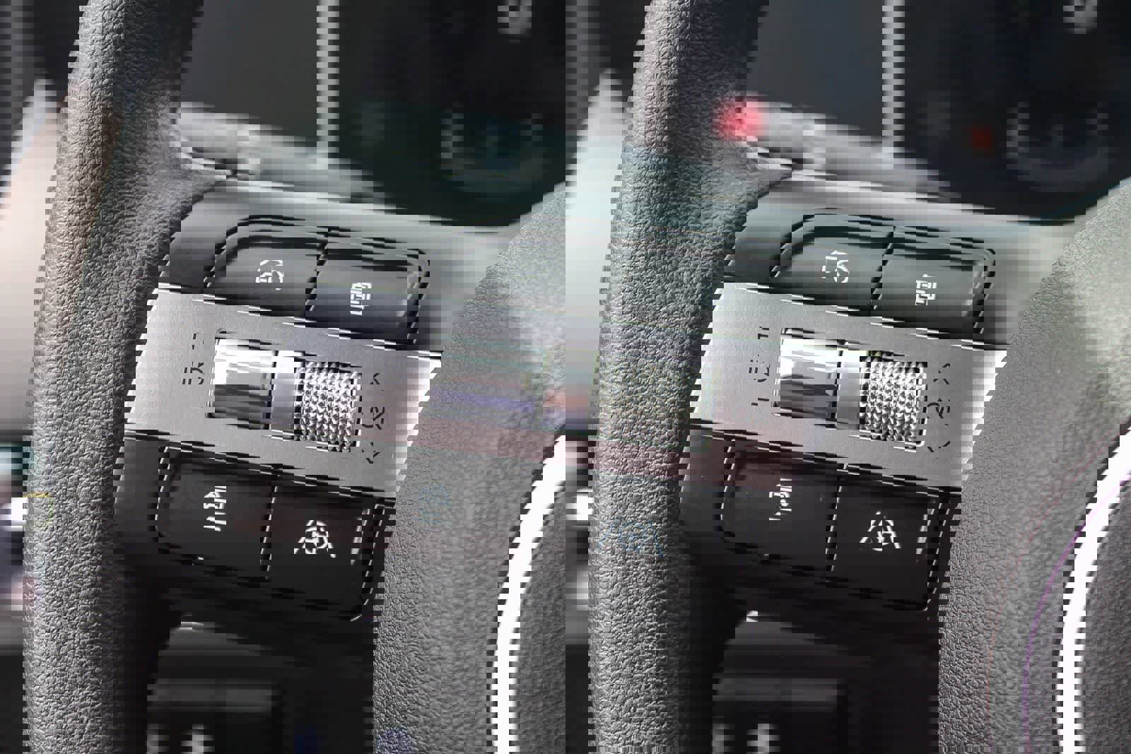 Certified 2025 Hyundai Tucson SEL image 32