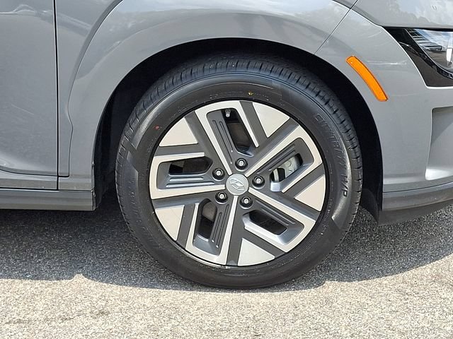 Used 2023 Hyundai Kona SE FWD image 8