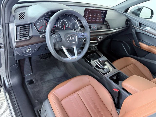 Certified 2023 Audi Q5 2.0T Premium w/ Convenience Package AWD/4WD image 11