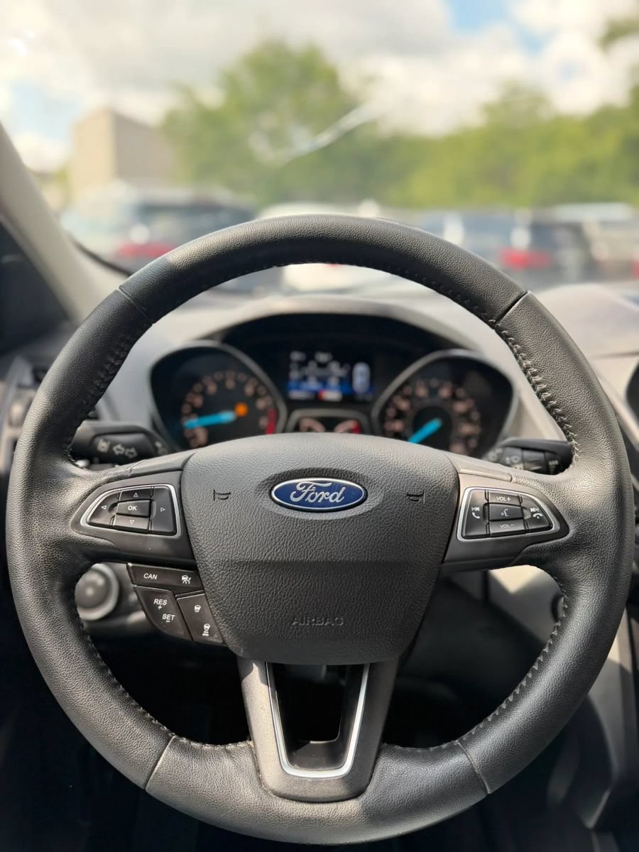 Used 2019 Ford Escape SEL AWD/4WD image 21