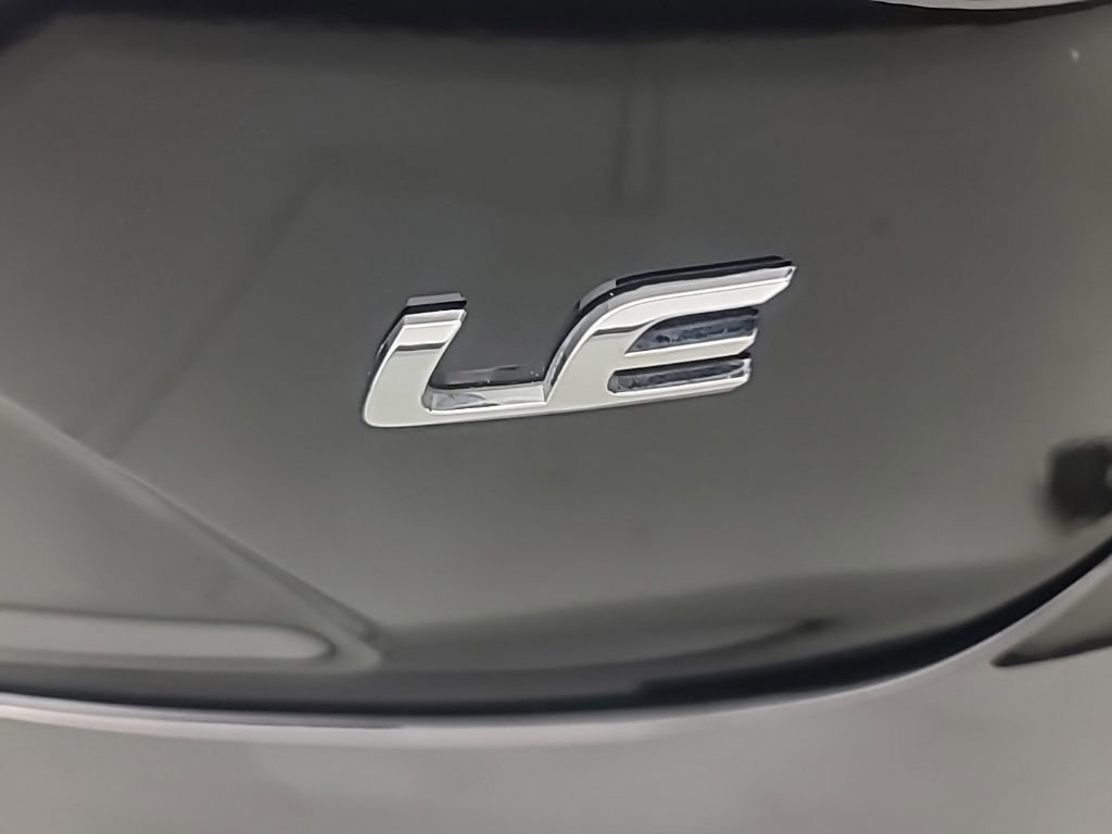 Used 2025 Toyota Corolla LE image 12