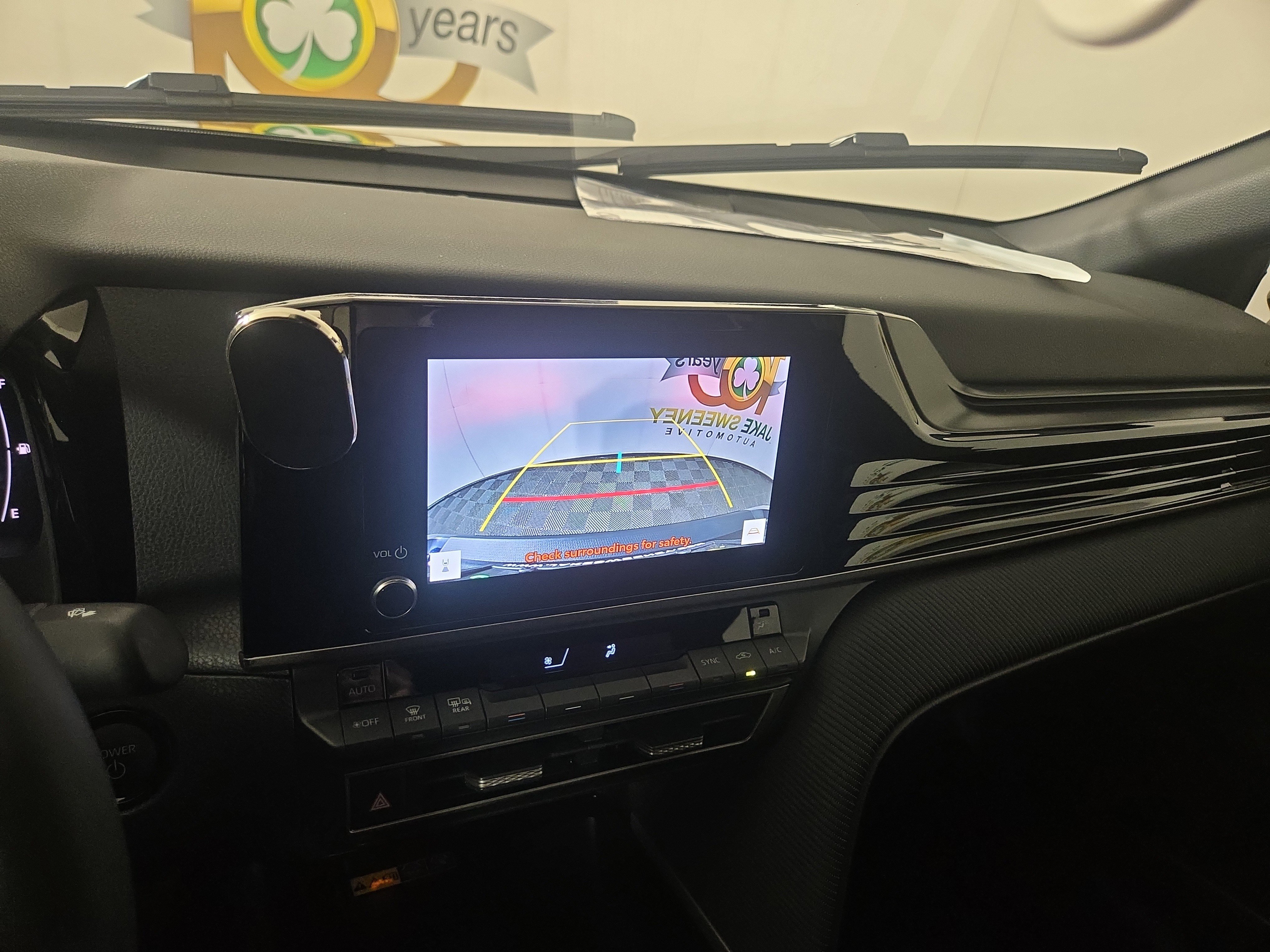 Used 2025 Toyota Camry SE FWD image 21