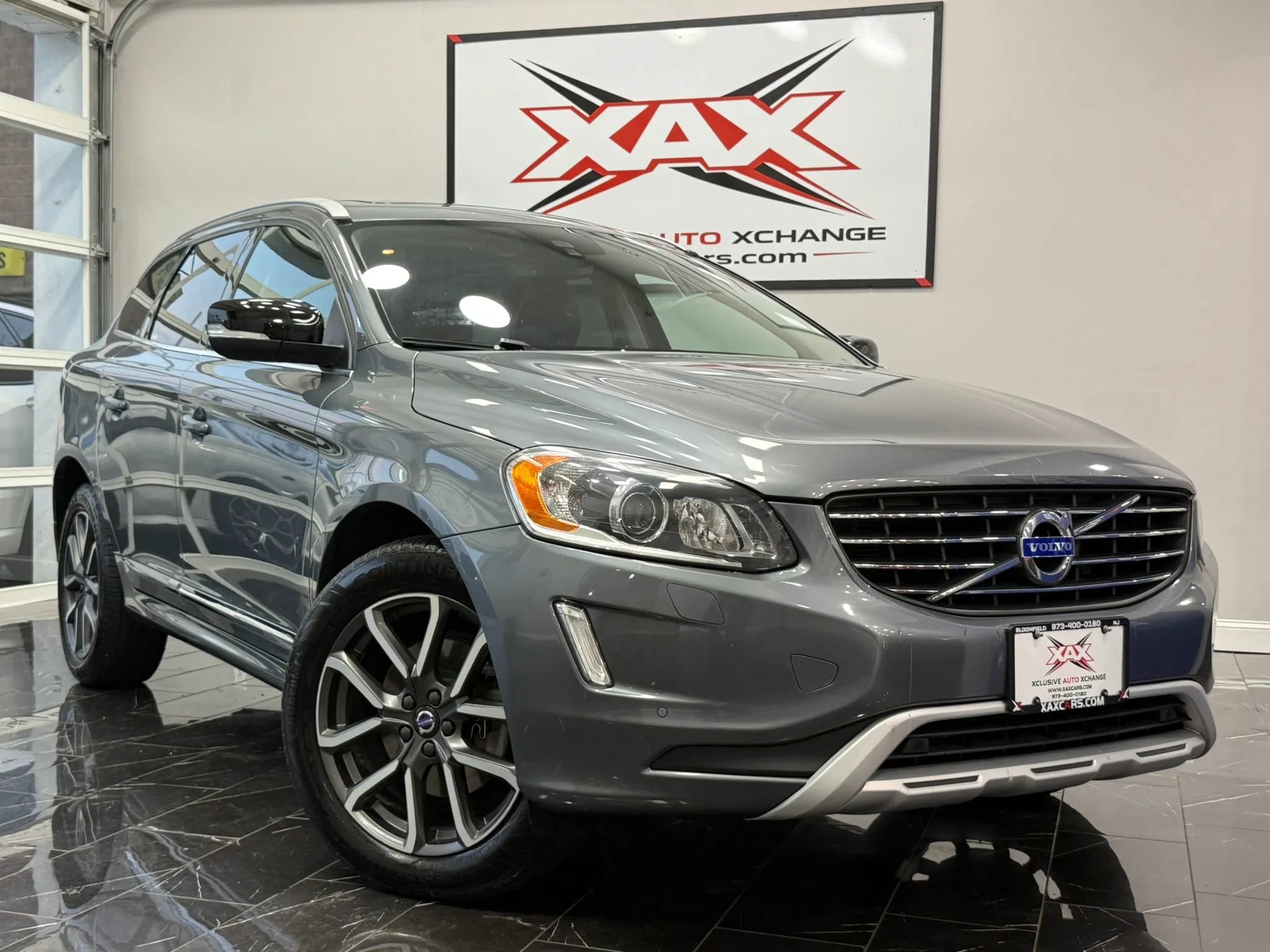 Used 2017 Volvo XC60 T6 Dynamic w/ Preferred Option Package
