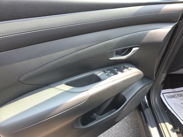 Certified 2025 Hyundai Tucson SEL AWD/4WD image 11