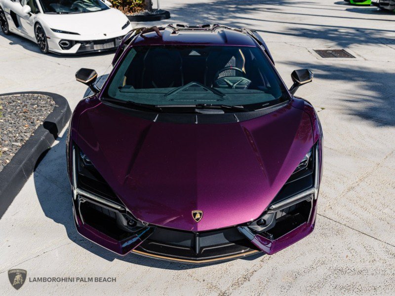 Used 2025 Lamborghini Revuelto AWD/4WD image 9