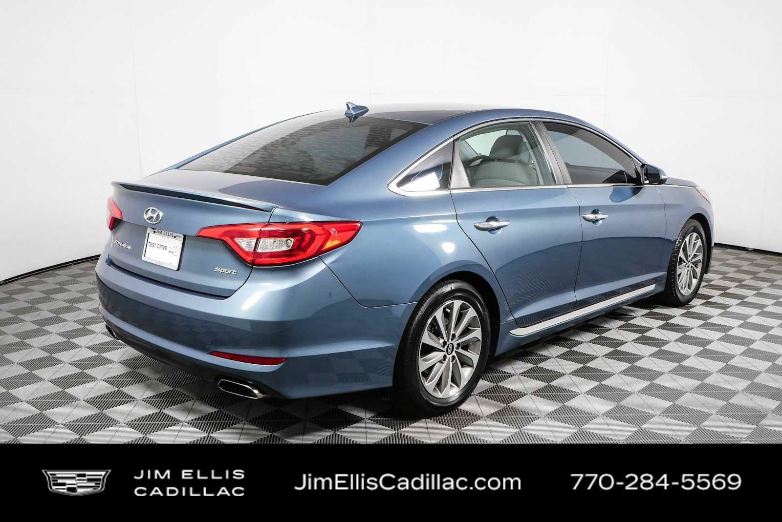 Used 2017 Hyundai Sonata Sport w/ Value Edition Package 02 FWD image 3