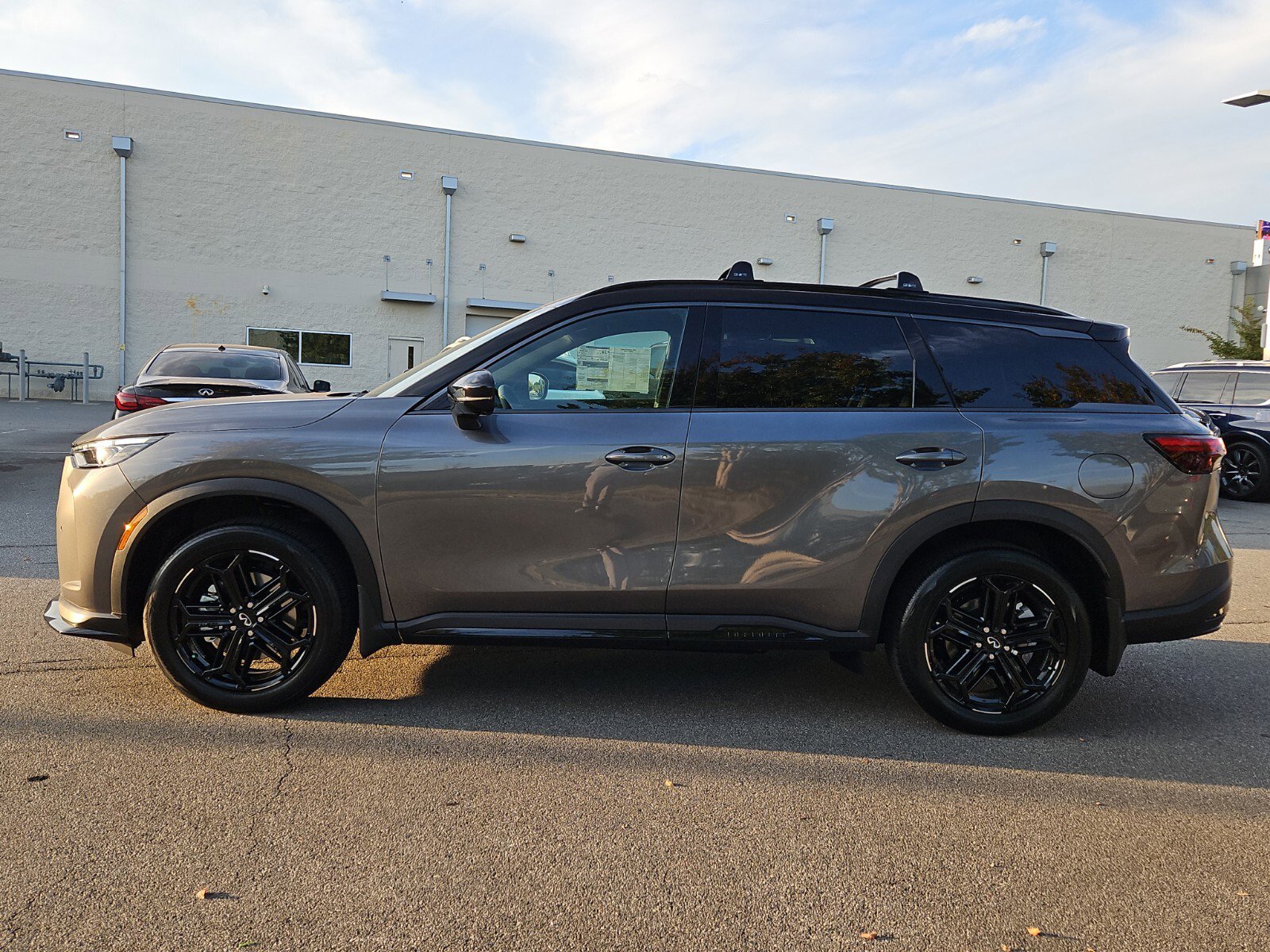 New 2026 INFINITI QX60 Sport image 9