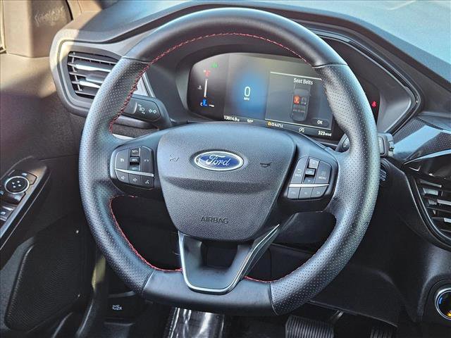 Used 2025 Ford Escape ST-Line image 11
