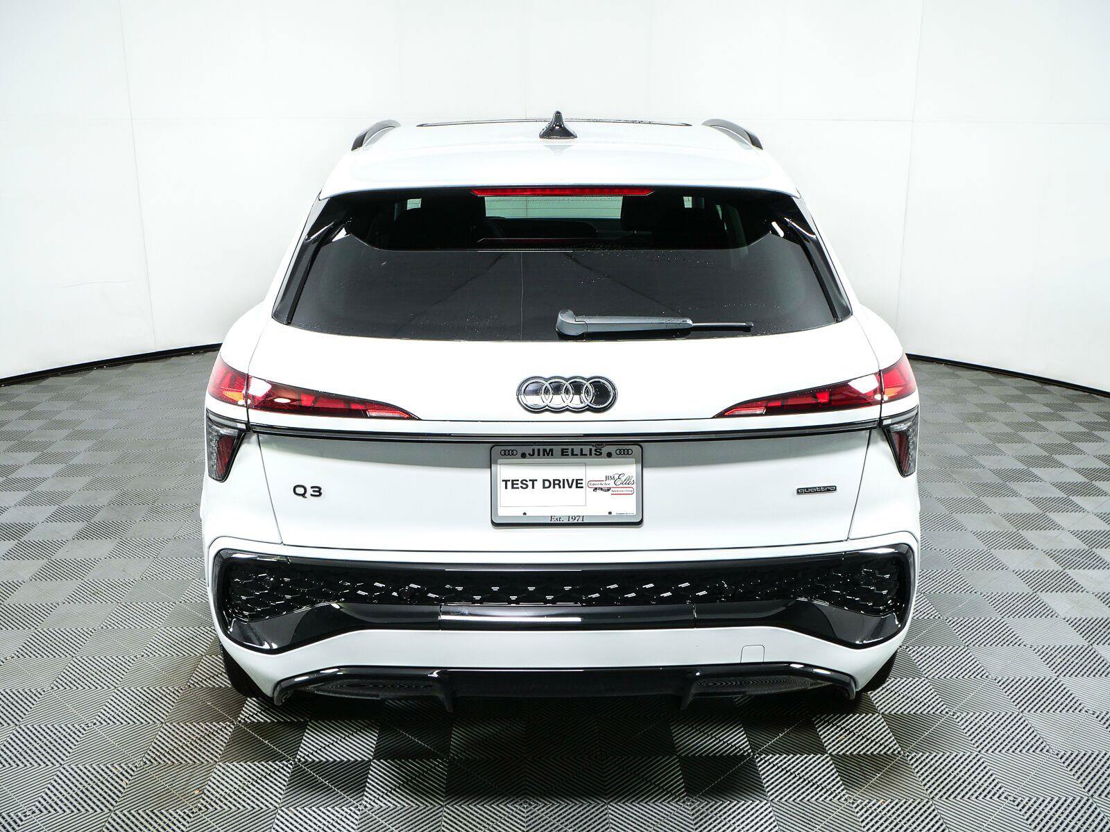 New 2026 Audi Q3 quattro 2.0T AWD/4WD image 29