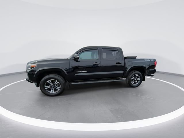 Used 2018 Toyota Tacoma TRD Sport image 4