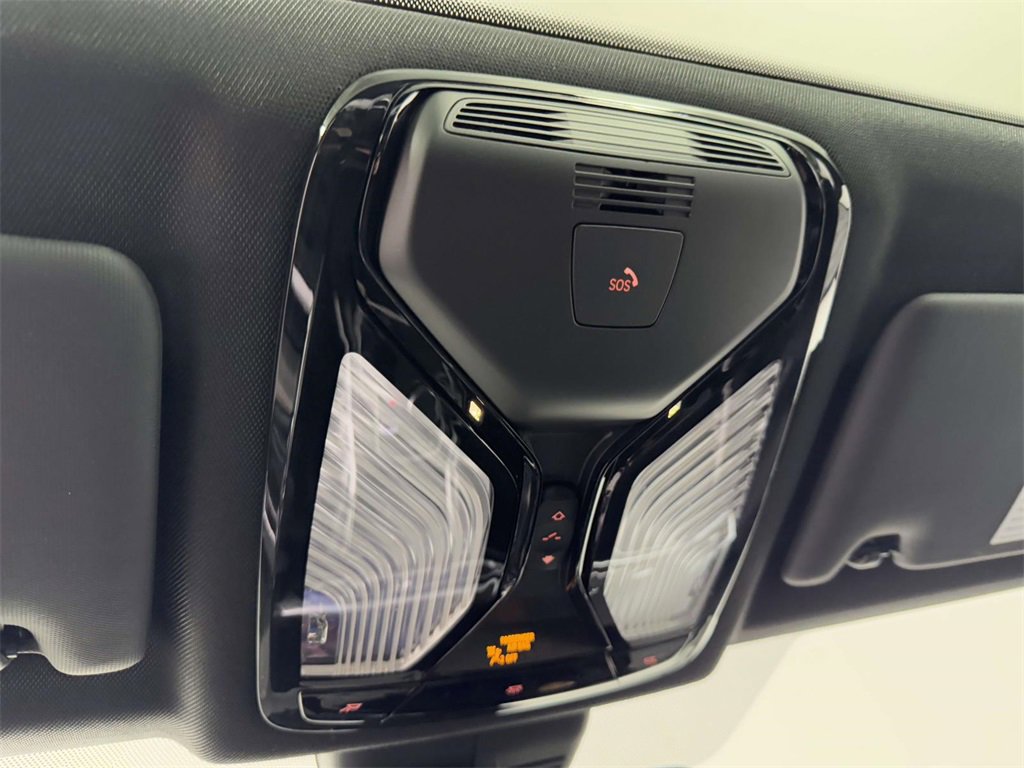 Used 2023 BMW 330i xDrive Sedan w/ Driving Assistance Package image 25