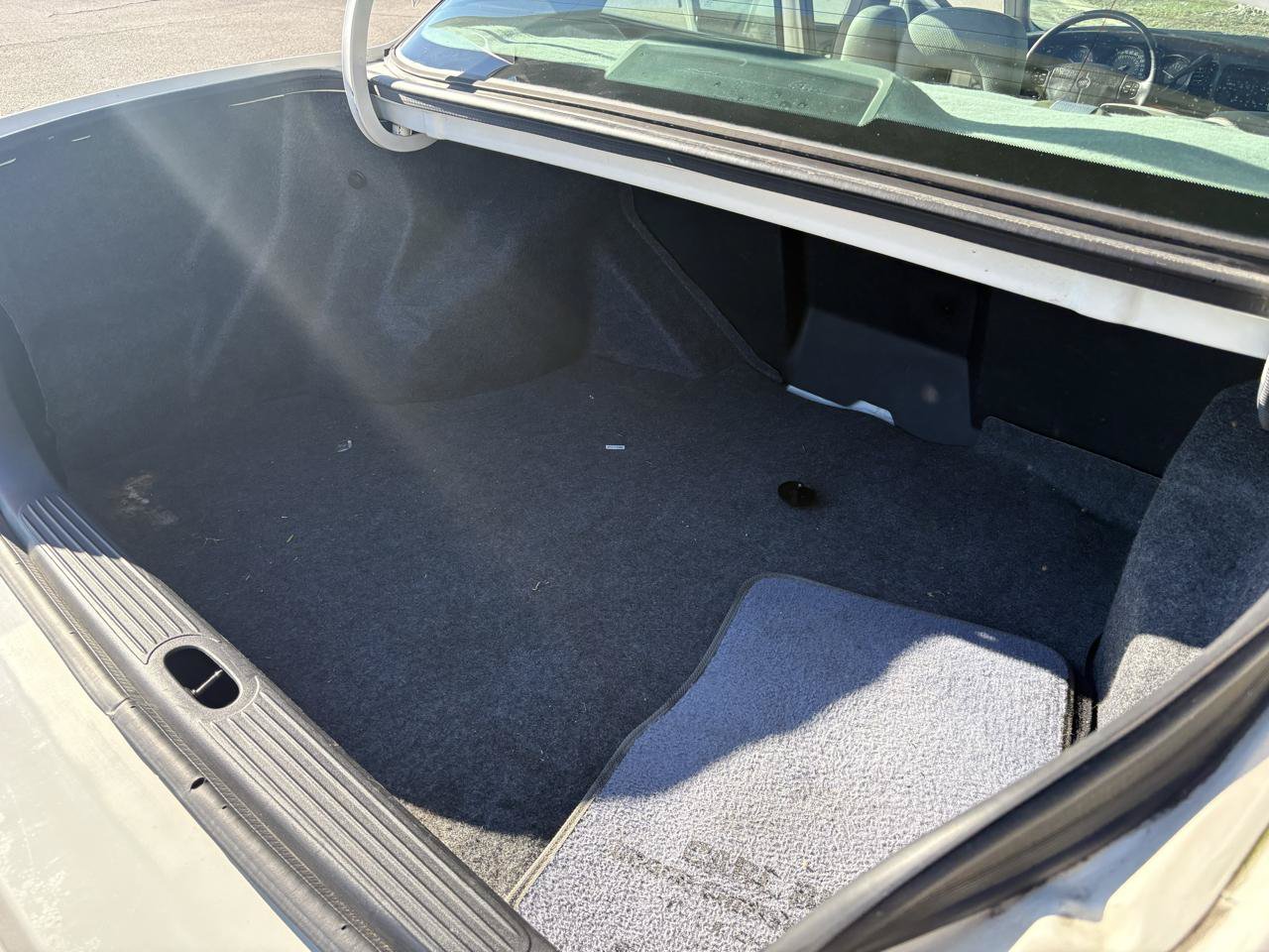 Used 2004 Buick Le Sabre Custom FWD image 29