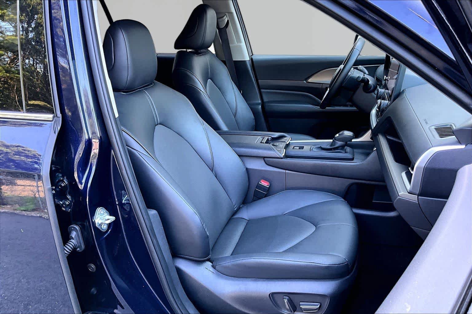 Used 2025 Toyota Grand Highlander FWD image 9