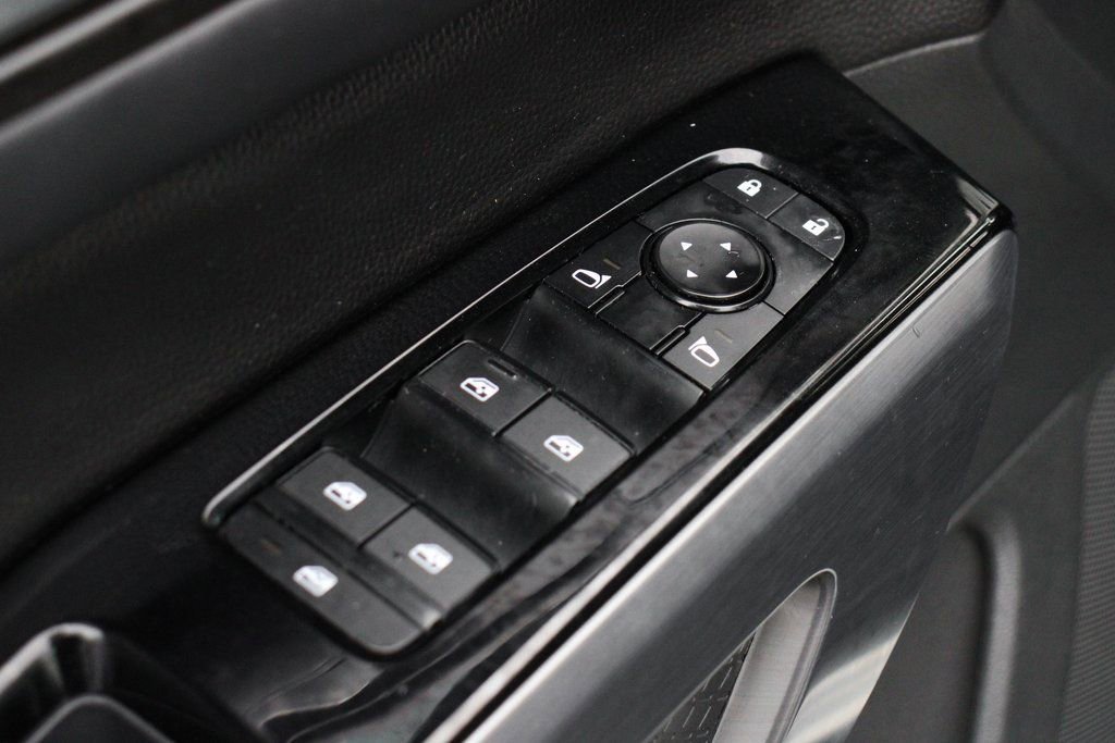 Used 2024 Nissan Pathfinder SL w/ SL Premium Package image 17