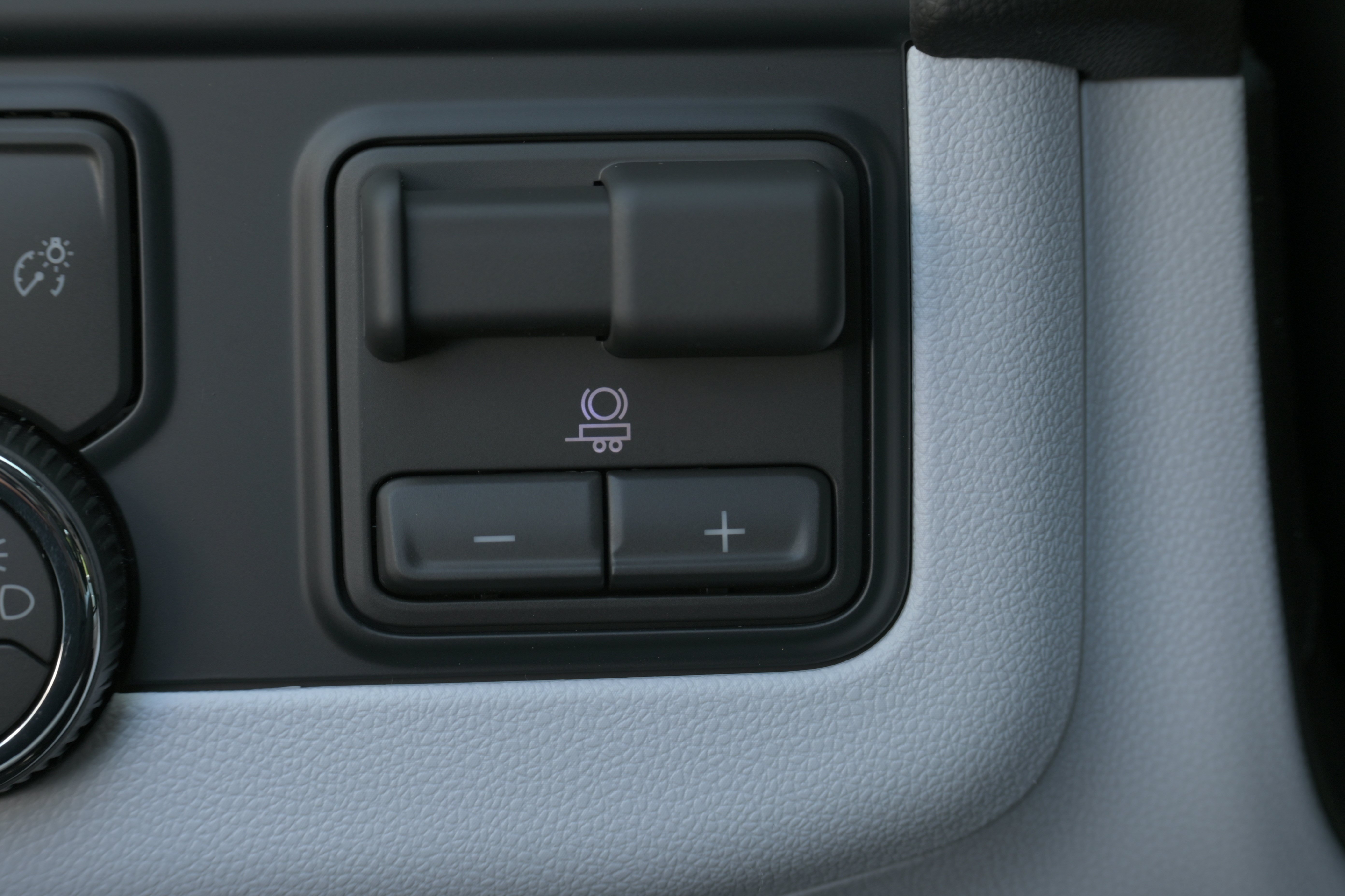 New 2026 Chevrolet Suburban Premier AWD/4WD image 30