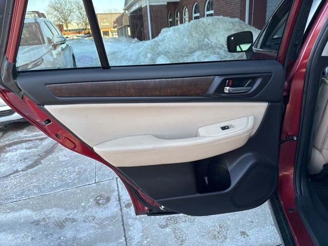 Used 2017 Subaru Outback 2.5i Limited image 45