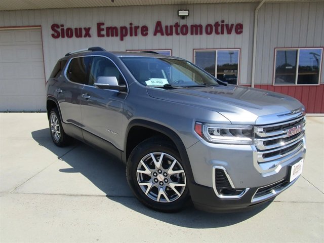Used 2021 GMC Acadia SLT w/ Preferred Package