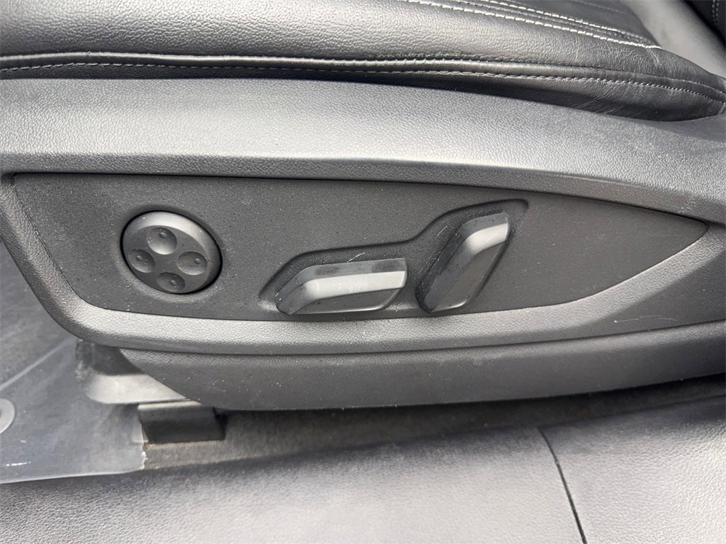 Used 2022 Audi Q5 2.0T Premium w/ Convenience Package image 31