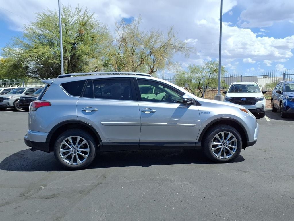 Used 2017 Toyota RAV4 Limited AWD/4WD image 10