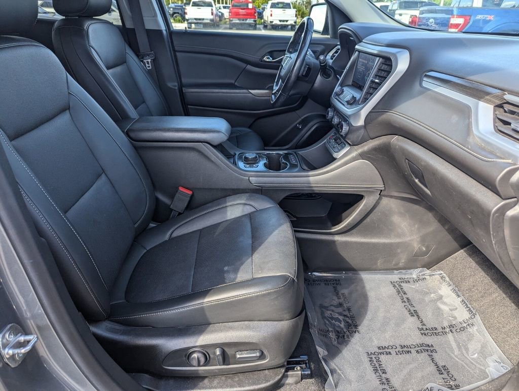 Used 2021 GMC Acadia SLT w/ Elevation Edition image 10