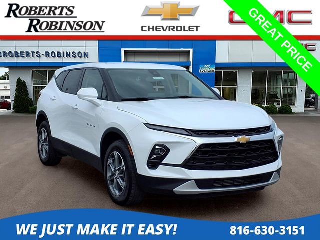 Used 2025 Chevrolet Blazer LT AWD/4WD image 1