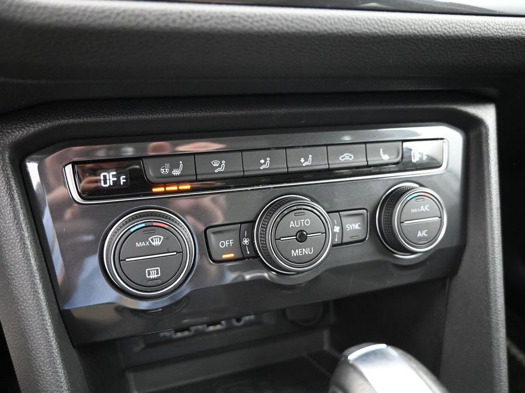 Used 2020 Volkswagen Tiguan SEL image 22