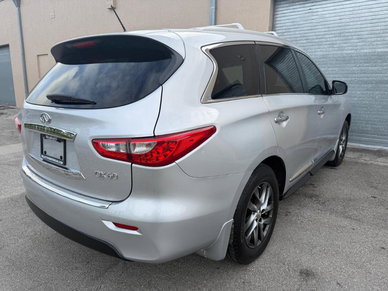 Used 2014 INFINITI QX60 FWD w/ Cargo Package image 7