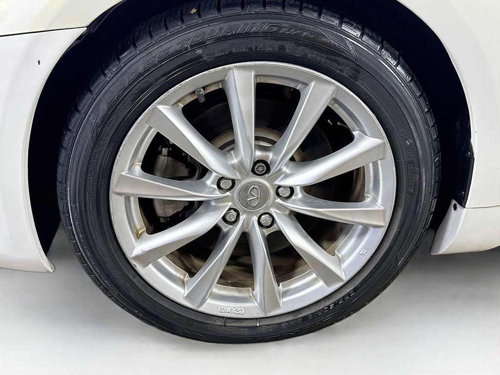 Used 2011 INFINITI G37 Convertible w/ Premium Pkg RWD image 38