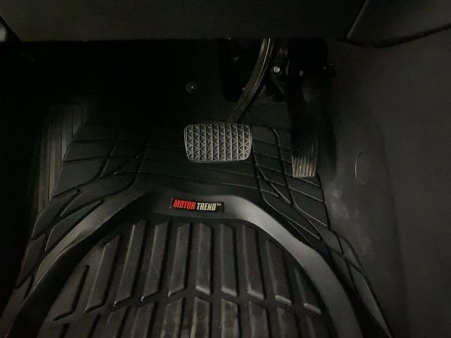 Used 2018 Chevrolet Equinox LT image 32