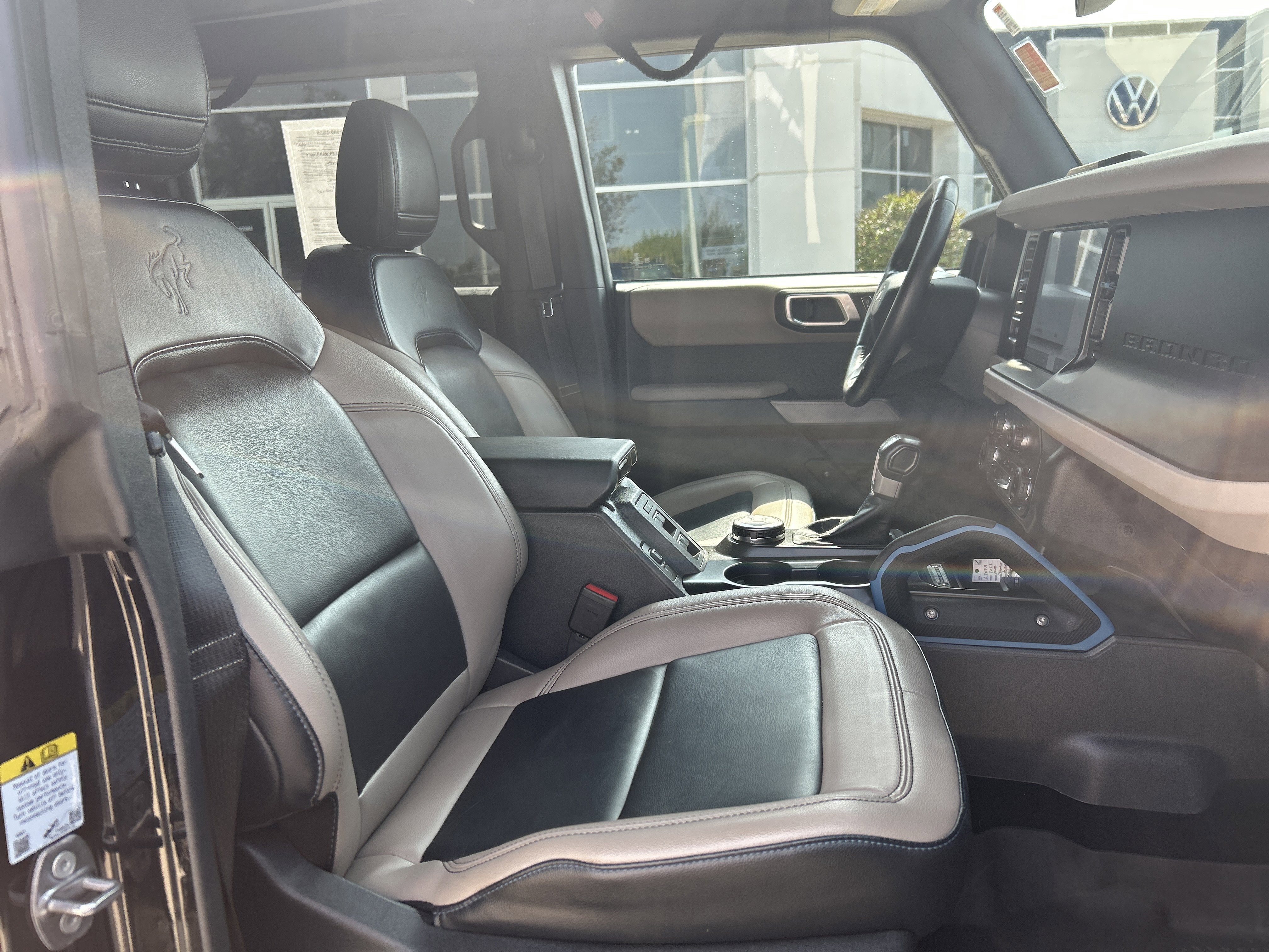 Used 2022 Ford Bronco Wildtrak image 8