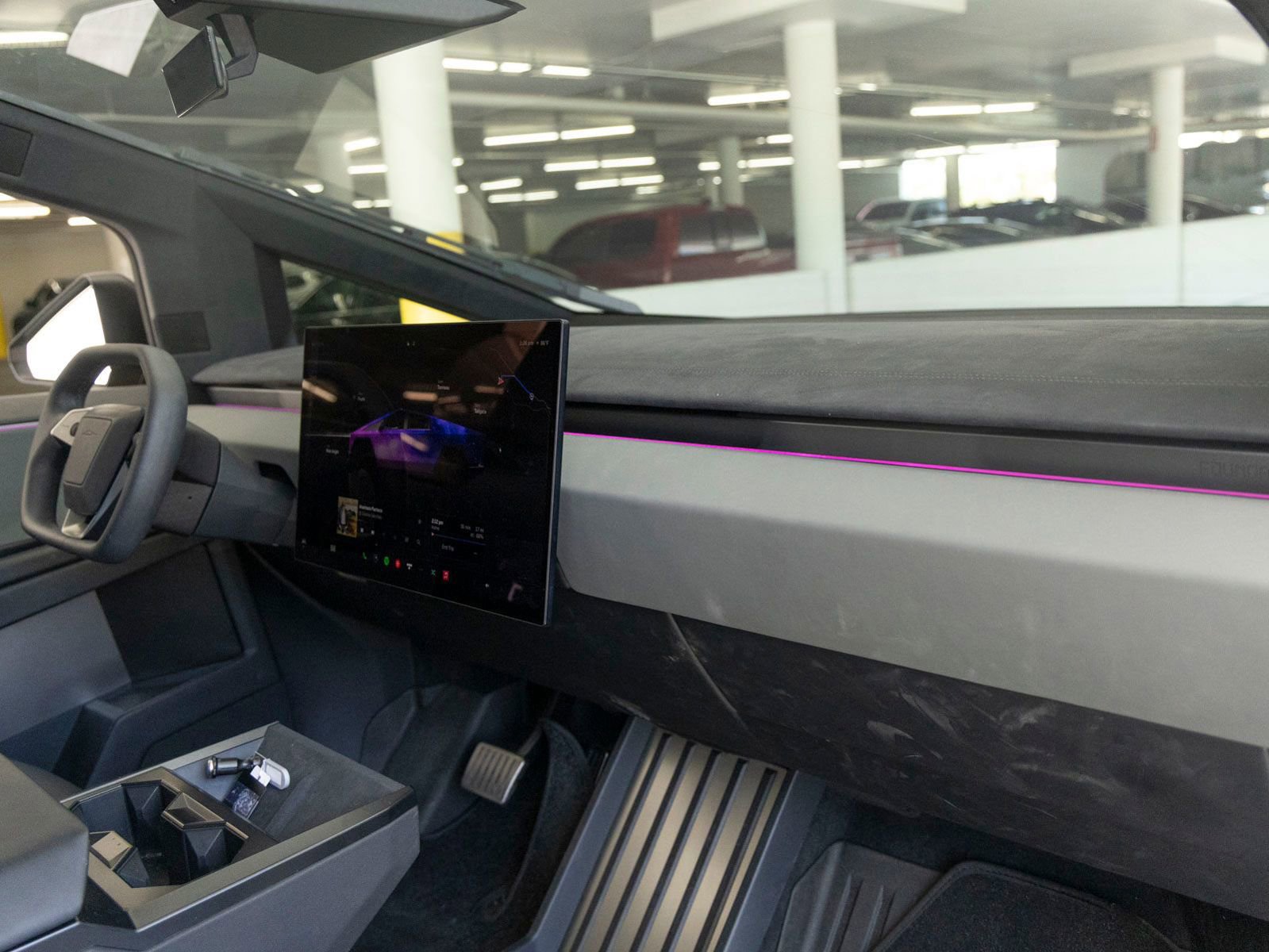 Used 2024 Tesla Cybertruck Cyberbeast AWD/4WD image 26