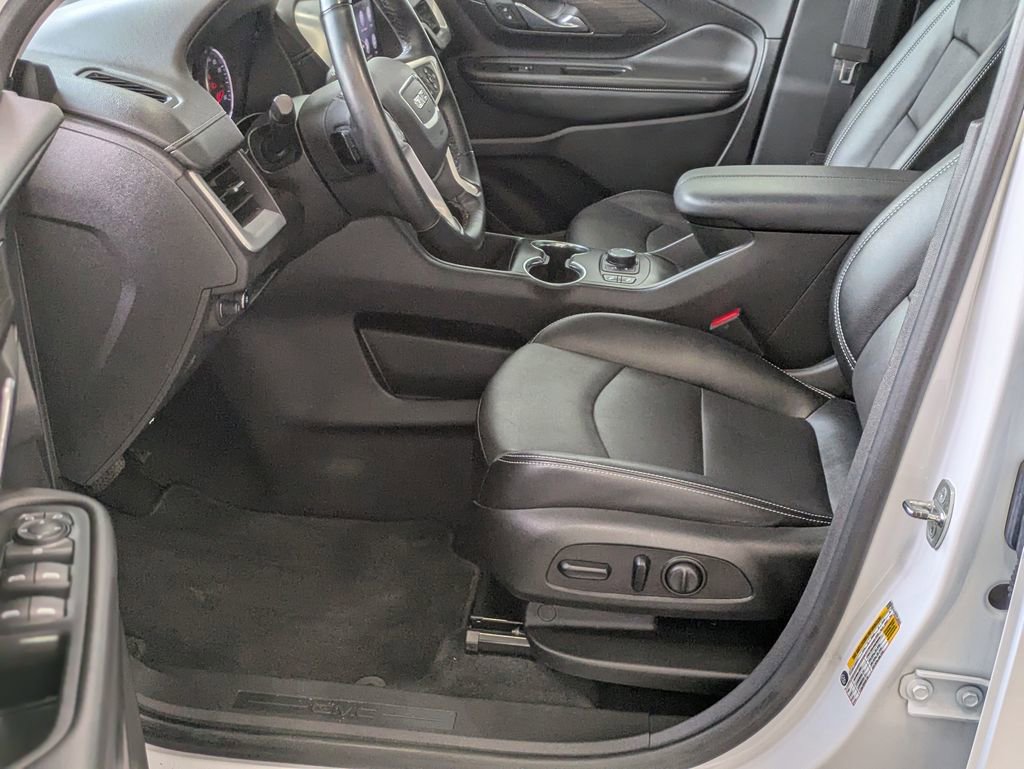 Used 2023 GMC Terrain SLT AWD/4WD image 5