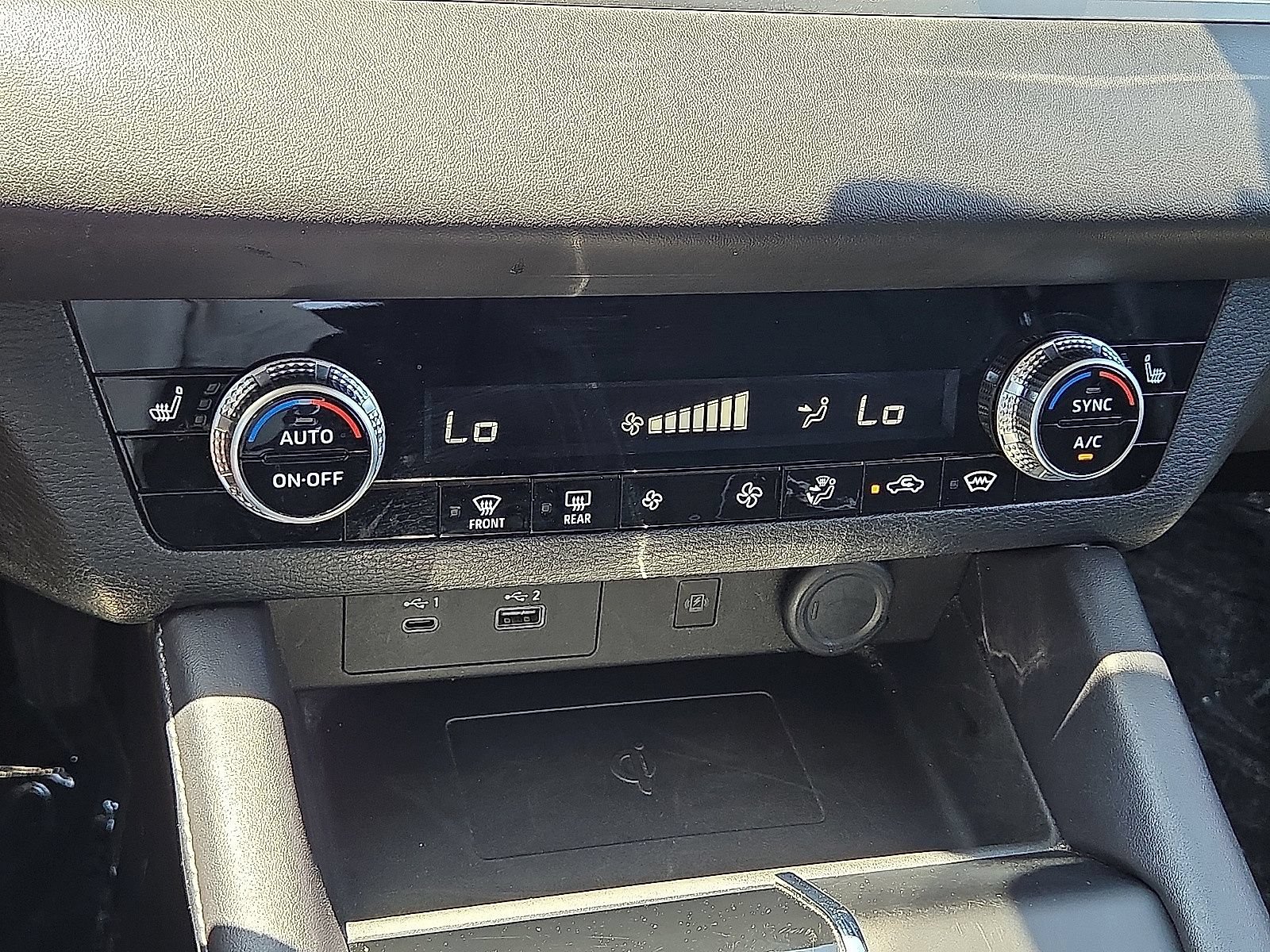Used 2024 Mitsubishi Outlander SE Black Edition AWD/4WD image 29