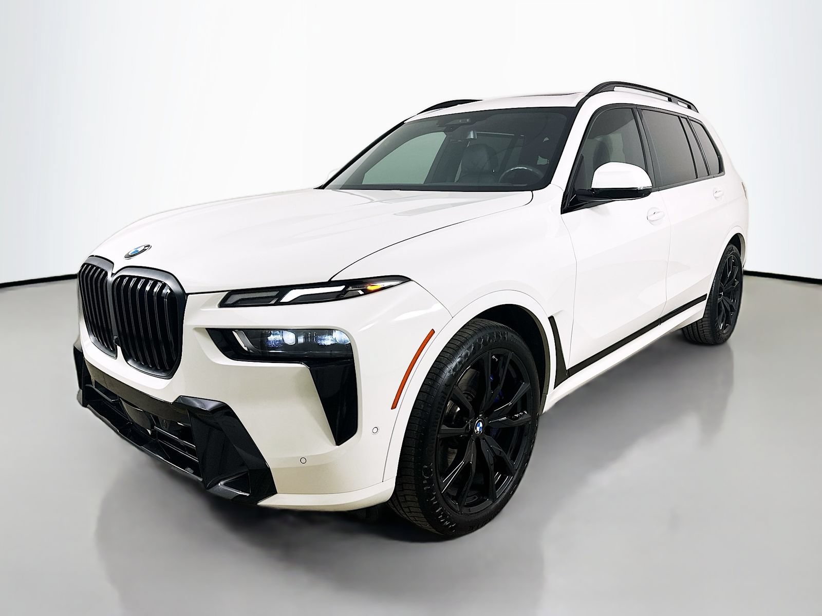 Used 2024 BMW X7 xDrive40i w/ M Sport Package