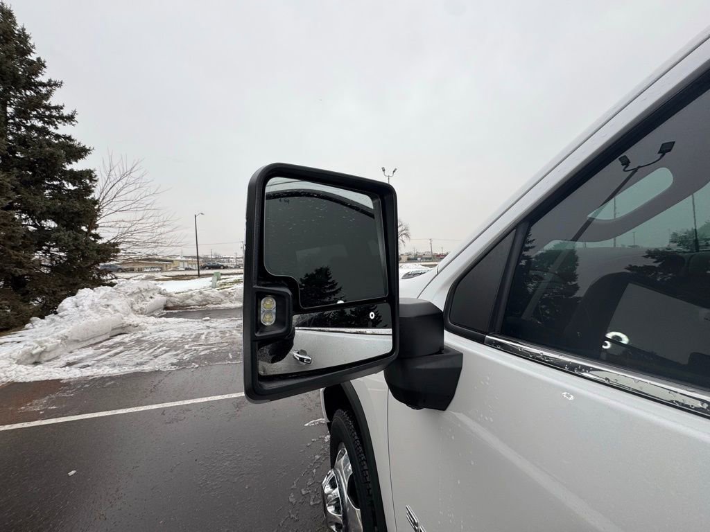 Used 2023 Chevrolet Silverado 3500 High Country image 15