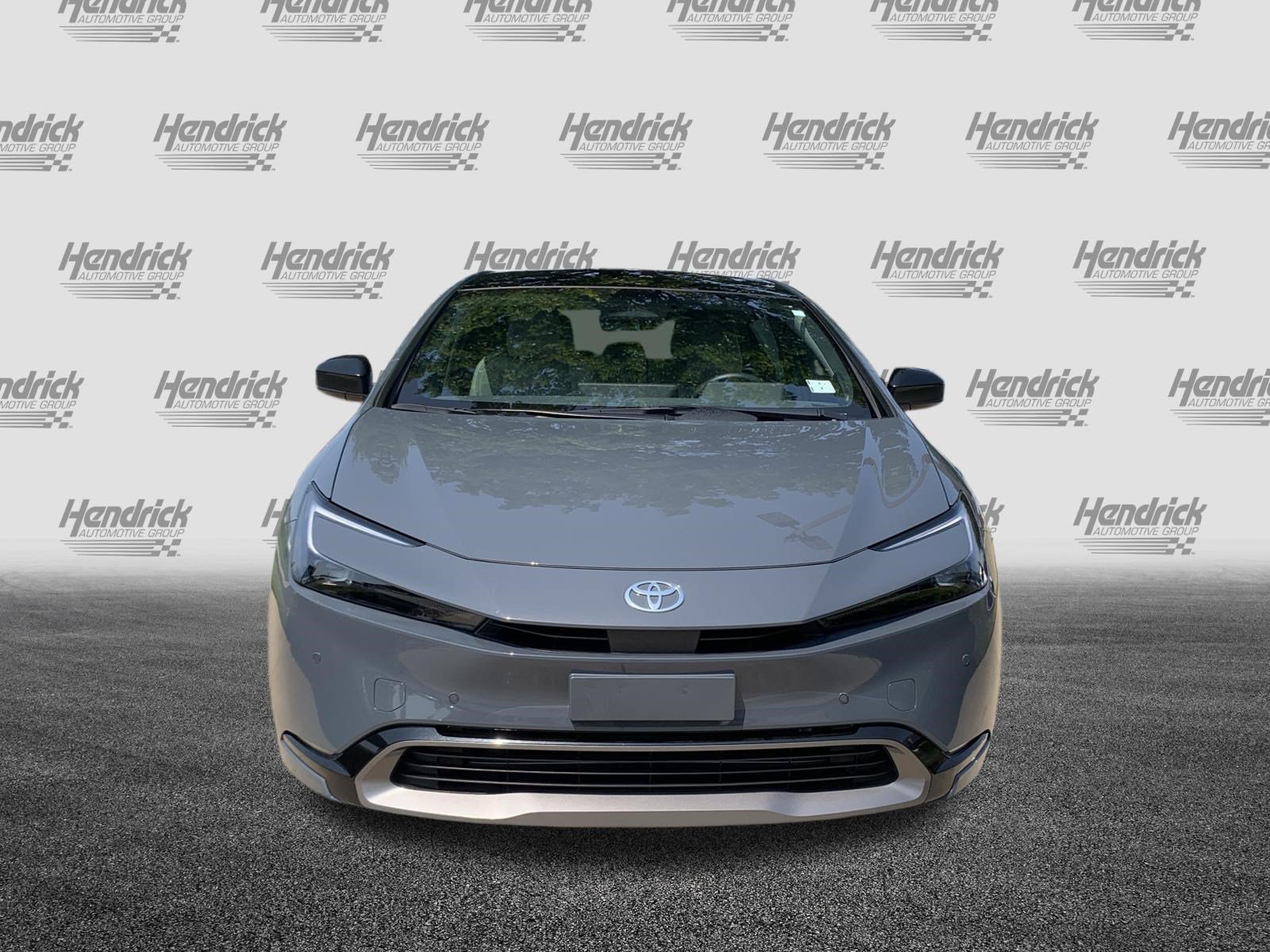 Used 2024 Toyota Prius Limited FWD image 3
