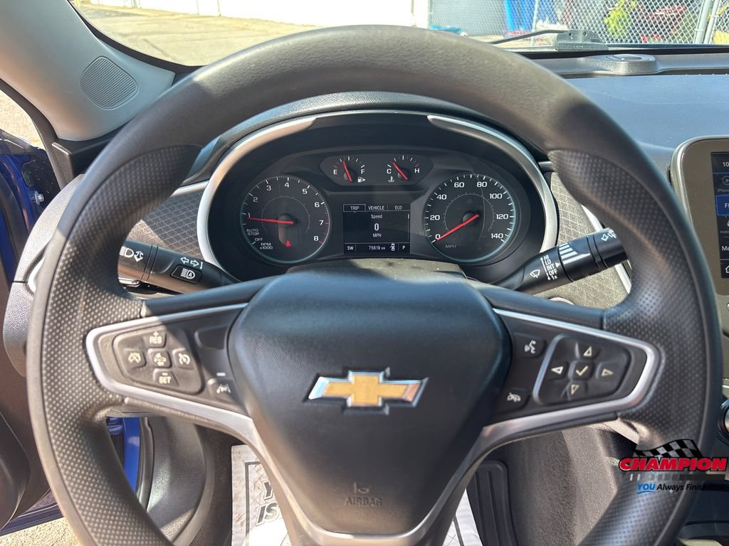 Used 2023 Chevrolet Malibu LS FWD image 14
